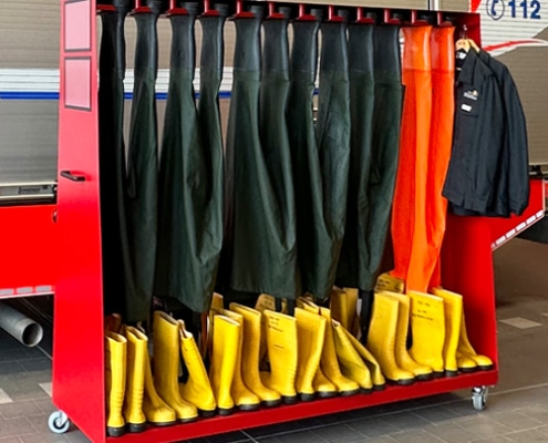 Sonderwagen für die Feuerwehr zru Trocknung der Wathosen und Stiefel