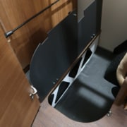 Wohnmobil Fertigung einer Klappe für mehr Staufläche im Innenraum für den Thermomix