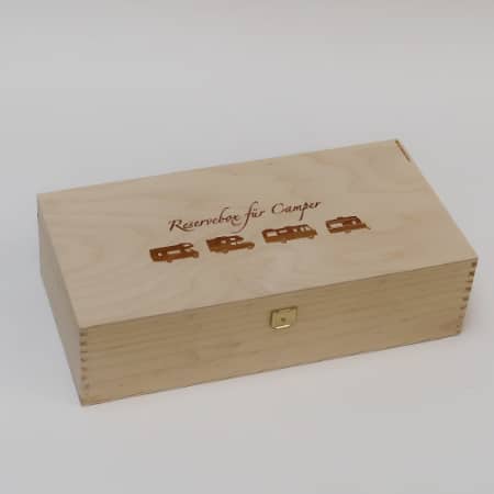 Holzbox für 2 Flachen mit Lasergravur "Reservebox für Camper"