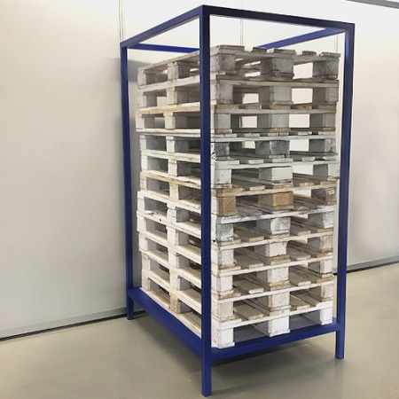 Paletten-Peter mobiles Lager für leere Paletten