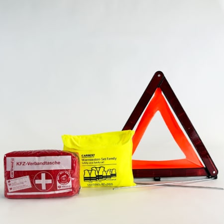 Set aus Verbandtasche, Warndreieck und Warnwesten